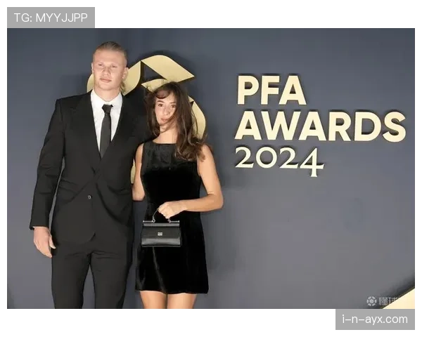 哈兰德荣膺PFA年度最佳球员,状态强势回暖引热议 哈兰德荣膺PFA年度最佳球员,状态强势回暖引热议